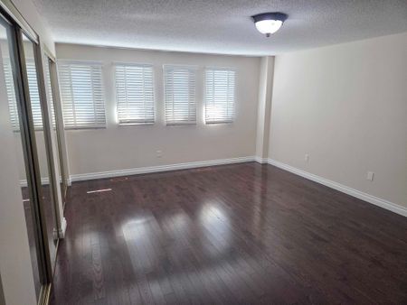 For Lease - 83 John Walter Crescent, Clarington, Ontario - Photo 2