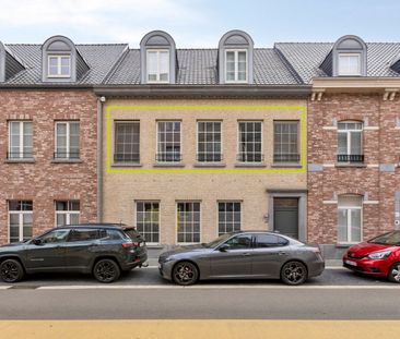 Ruim appartement met 2 slpks, parkeerplaats en dubbele garagebox in... - Photo 1