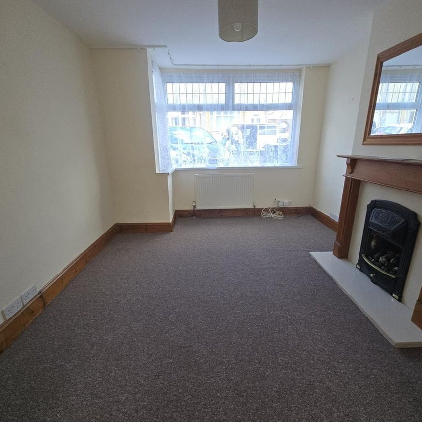 3 Bed Terraced House, Beaufort Road, BS15 - Photo 1