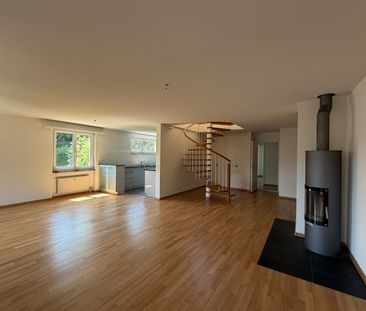 Grosszügige 7.5-Zimmer-Attika-Maisonette-Wohnung mit Balkon und 3 G... - Photo 4