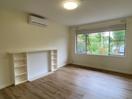 5/5 Mountain Grove, Kew VIC 3101 - Apartment For Rent | Domain - Photo 2