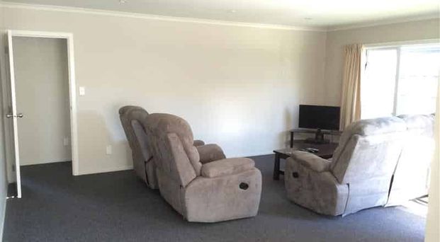 Charles Street, Raureka - Photo 1