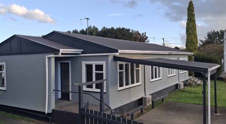 Like New - Ready for you to Enjoy - Photo 3