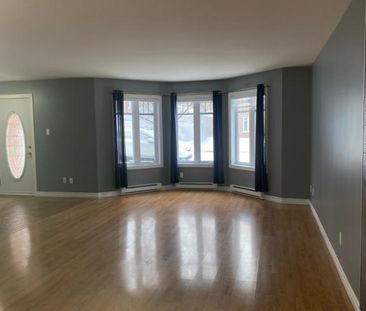 Grand condo 3 1/2 + - Photo 2