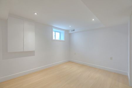 For Lease - 429 Brock Avenue Unit# Lower, Toronto, Ontario - Photo 2