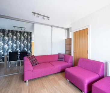 Norstead Place, Roehampton, SW15 - Photo 1