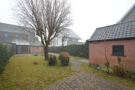 Leuke instapklare half-open bebouwing met tuin & garage - Foto 2