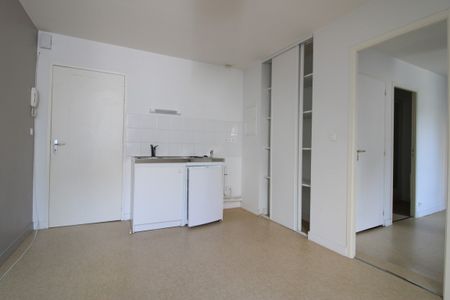 Location Appartement 2 pièces 27m² NANTES 44000 - Photo 2