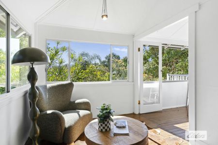 Elevated Character Stunner - Photo 5