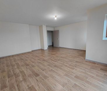 Location Appartement 3 pièces 70m² - Photo 6