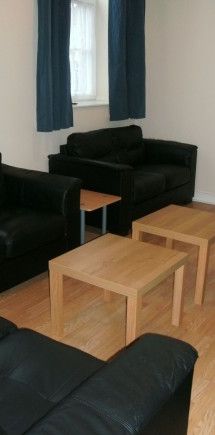 Student House - 4 Beds - Bradford - Photo 1