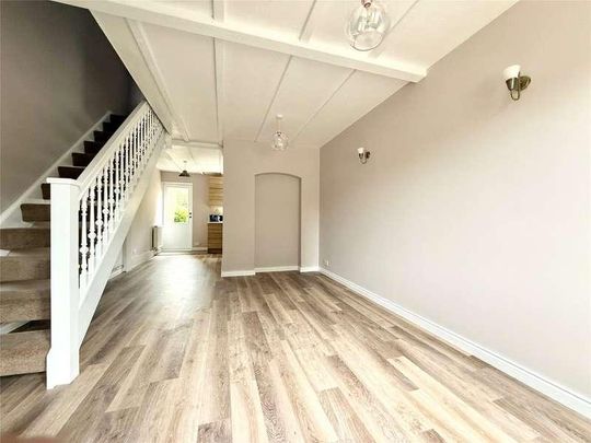 Bishops Drive, Wokingham, Berkshire, RG40 - Photo 1