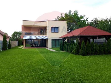 Vila in stil mediteranean, lux, statiunea balneoclimaterica Covasna - Photo 3