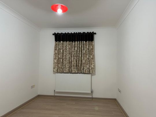 Old Kenton Lane, London - Photo 1