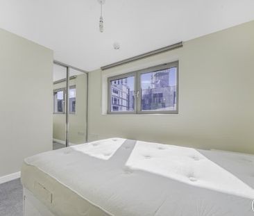 Waterside Way London N17 - Photo 4