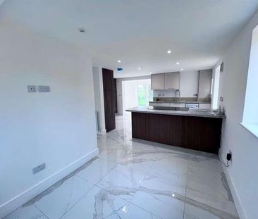 Southlands Road, Denham, UB9 - Photo 4