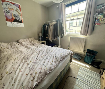 2 bedroom flat to rent - Photo 6 | Rentumo