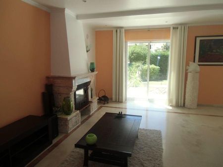 4 Bedroom House with swimming pool, São João do Estoril, Cascais - Photo 5