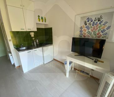 STUDIO Proche centre SAUSSET LES PINS Meublé, - Photo 3