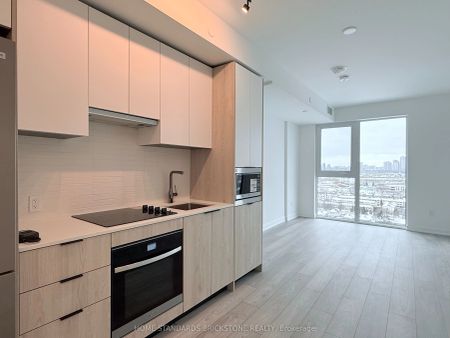 1007 The Queensway #1510 - Photo 3