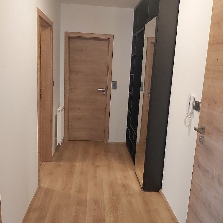 Pronájem bytu 2+kk 62 m² - Photo 1