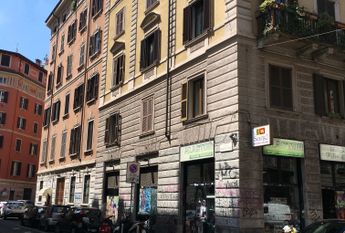 Студия возле метро Moscova