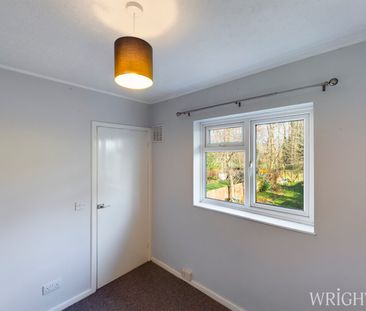 3 bedroom House - BUSHEY LEY - Photo 2