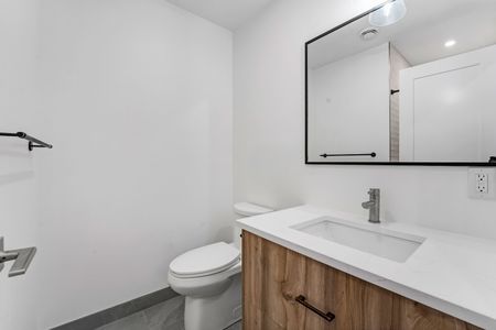887 Somerset - Photo 5