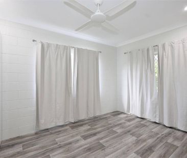 Spacious Two Bedroom Duplex - Air Conditioned - Opposite Gordonvale... - Photo 3