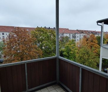 Erstbezug nach Reno- Vierraumwohnung mit Balkon - Photo 3