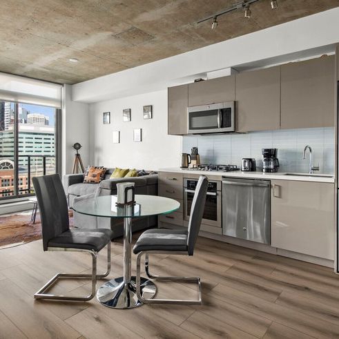 6 Street Southwest - Photo 1