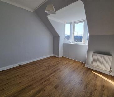 2 bedroom maisonette to rent - Photo 3