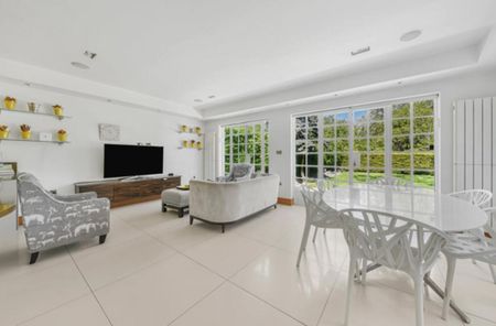 Chalton Drive Hampstead Garden Suburb N2 - Photo 2