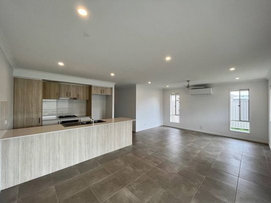 MODERN DUPLEX IN KOOLHAN - Photo 1