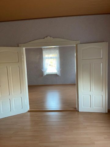 Große fünf Zimmerwohnung zu vermieten - Photo 5