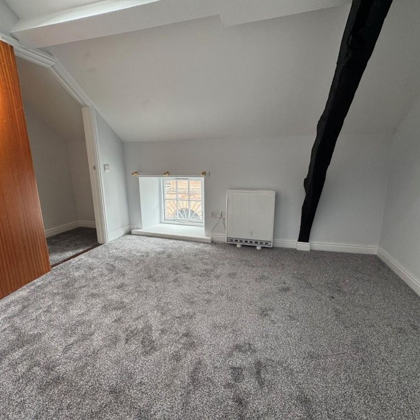 1 bedroom Flat To Let - Photo 1