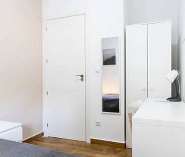 Avenida de la Plaza de Toros, Madrid, Community of Madrid 28025 - Photo 5