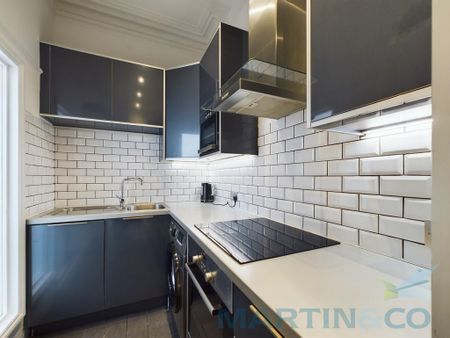 2 bedroom flat to rent - Photo 3