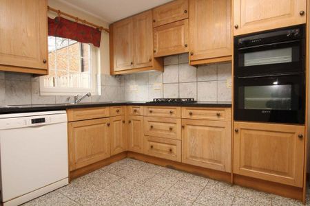 4 bedroom house to rent - Photo 5