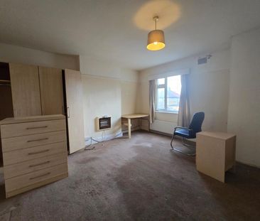 Great West Road, Hounslow TW5, London - Photo 4