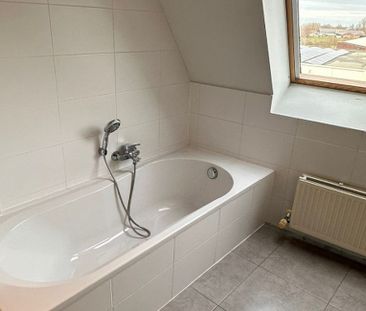 Appartement te huur in Kruishoutem voor € 850 met 2 slaapkamers - Photo 4