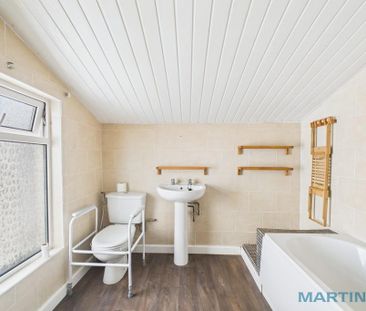 2 bedroom terraced house to rent - Photo 5