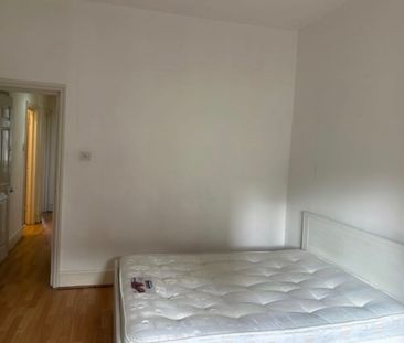 2 Bed Flat, Netherwood Road, W14 - Photo 6