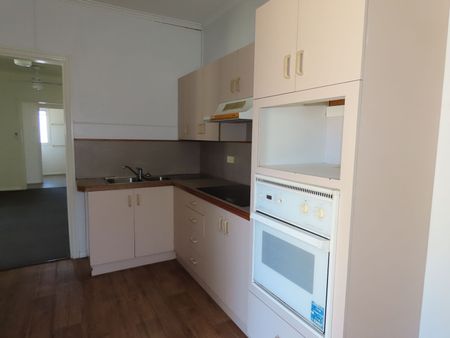 Low-Maintenance, Affordable Living – Utilities Included - Photo 5