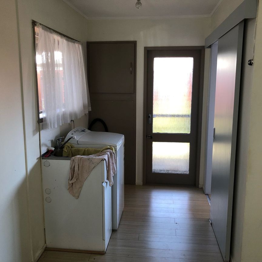 3 Bedroom House in Handy Location - Photo 1