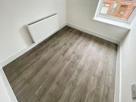 Mount Pleasant Road, EBBW VALE - Photo 3