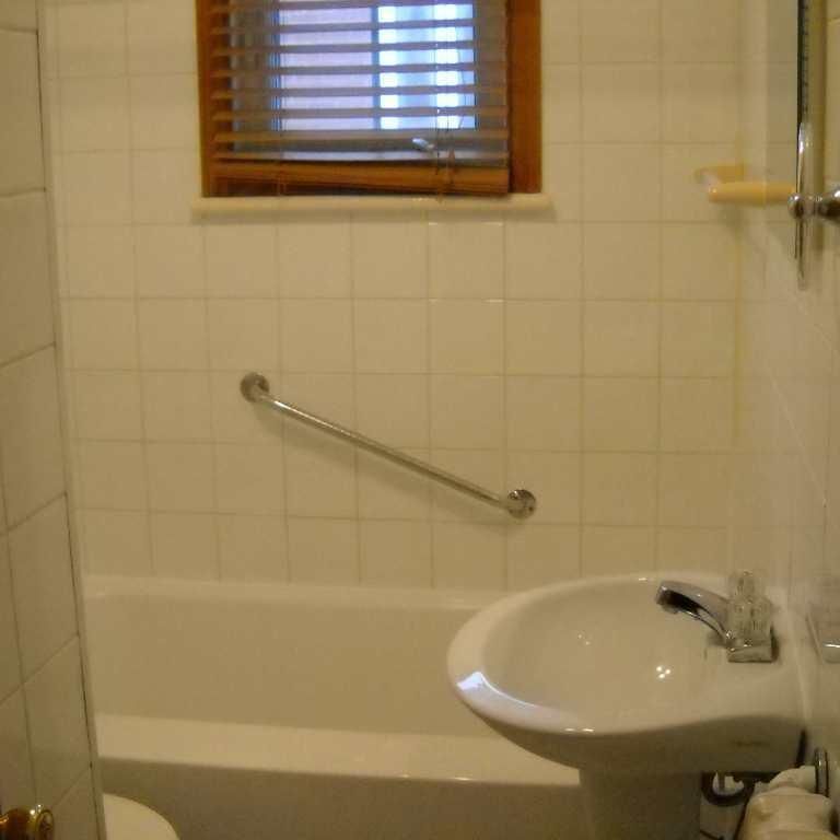 LOGEMENT 4/12 À LOUER LIBRE. - Photo 1