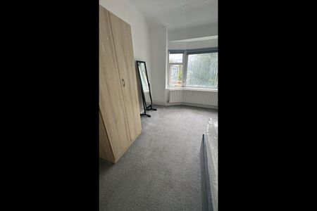 Room in a Shared House, Hendale Avenue, NW4 - Photo 4