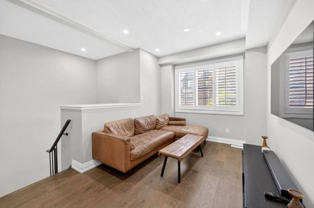 For Lease - 2171 Fiddlers Way Unit# 59, Oakville, Ontario - Photo 2