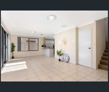 Rooms/26F Lawson Street, Bentley, WA 6102 - Photo 5